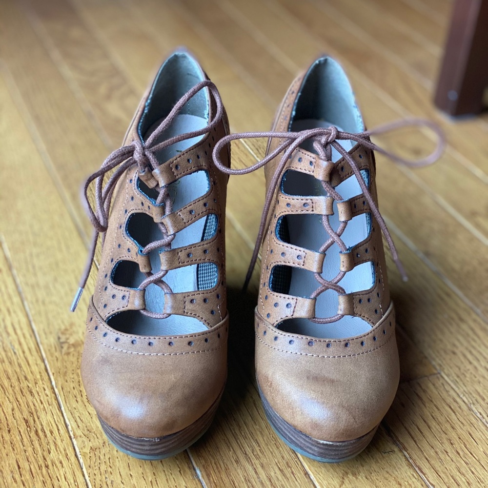 Restricted Leather Heel Wedge